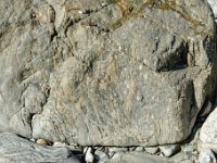 DSC0590 DxO  Orthogneiss oeillés icartiens. Les zircons du protolithe sont datés de 2,061 Ga + ou - 2,7 Ma- Paléoprotérozoïque.