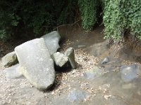 DSC4285  Les blocs résonnent plus ou moins selon leur disposition.